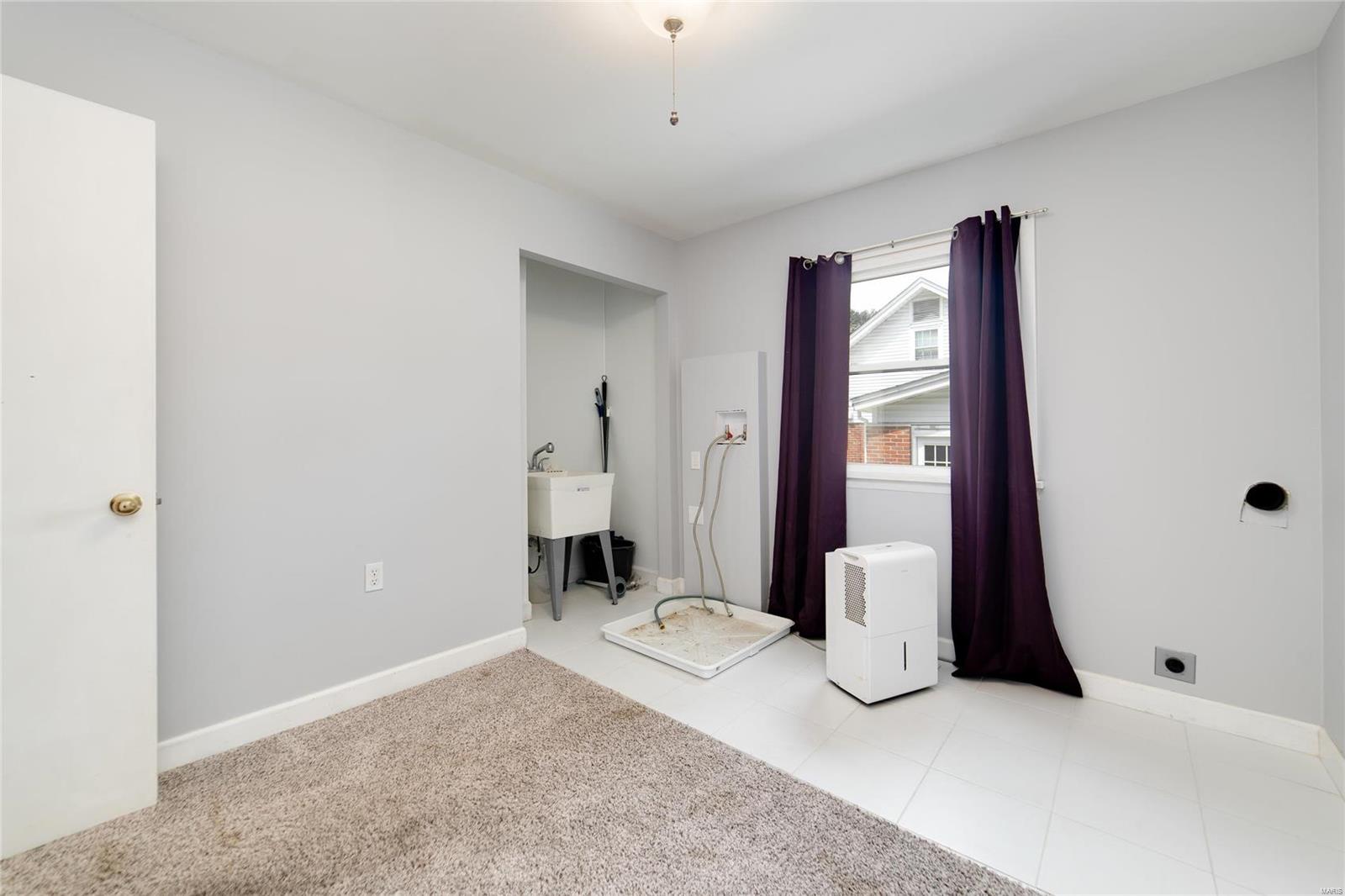 1018 Bedford Lane Ballwin, MO 63011 - Photo 21 of 37