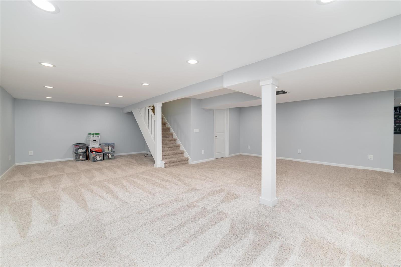 1018 Bedford Lane Ballwin, MO 63011 - Photo 24 of 37