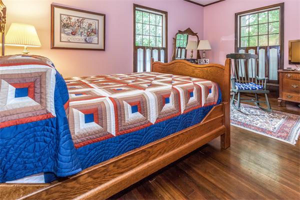 660 Salem End Road Framingham, MA 01702 - Photo 21 of 26 Gallery Image 21