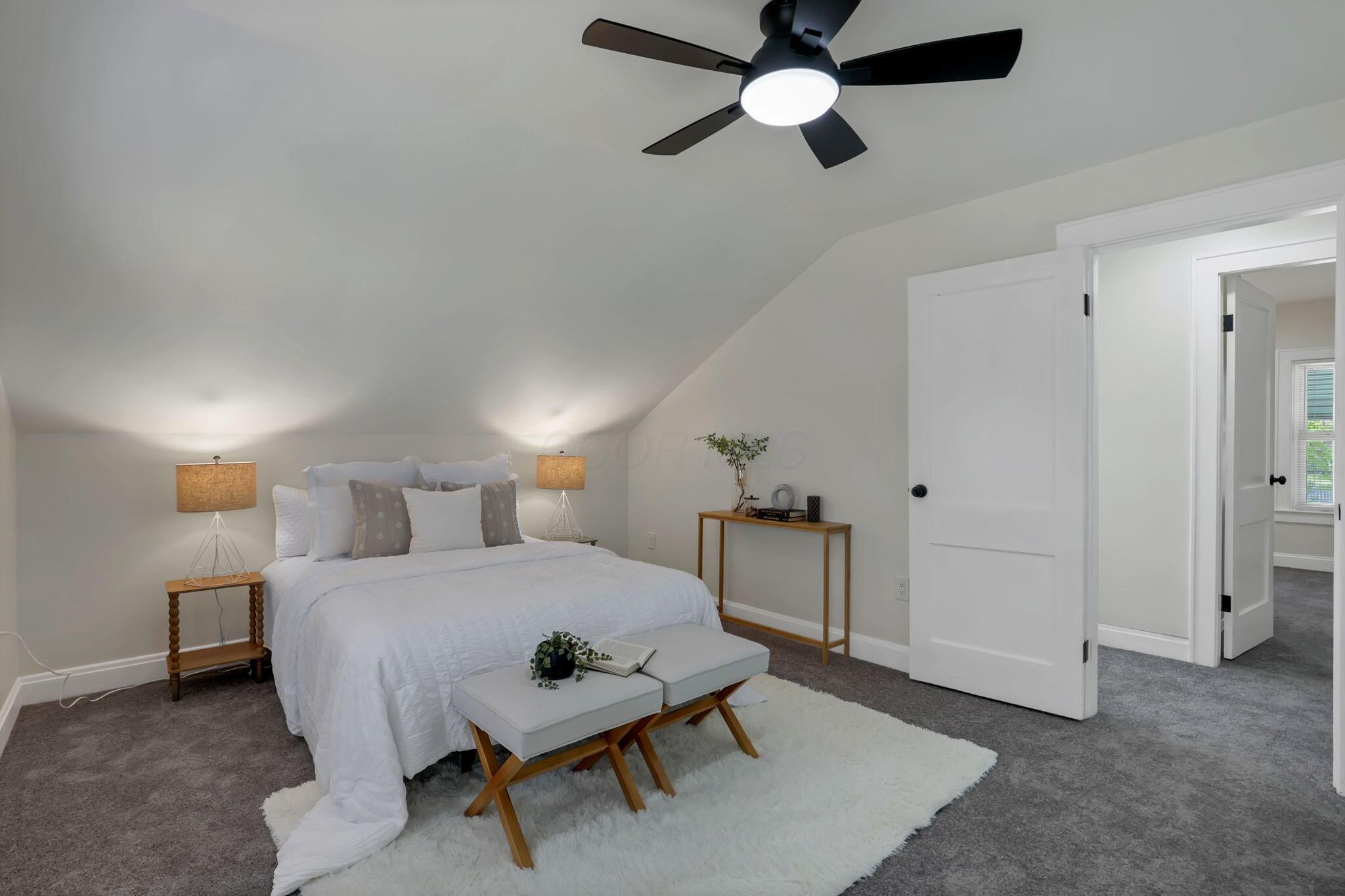 800 South Yearling Road Columbus, OH 43213 - Photo 25 of 57 Primary bedroom