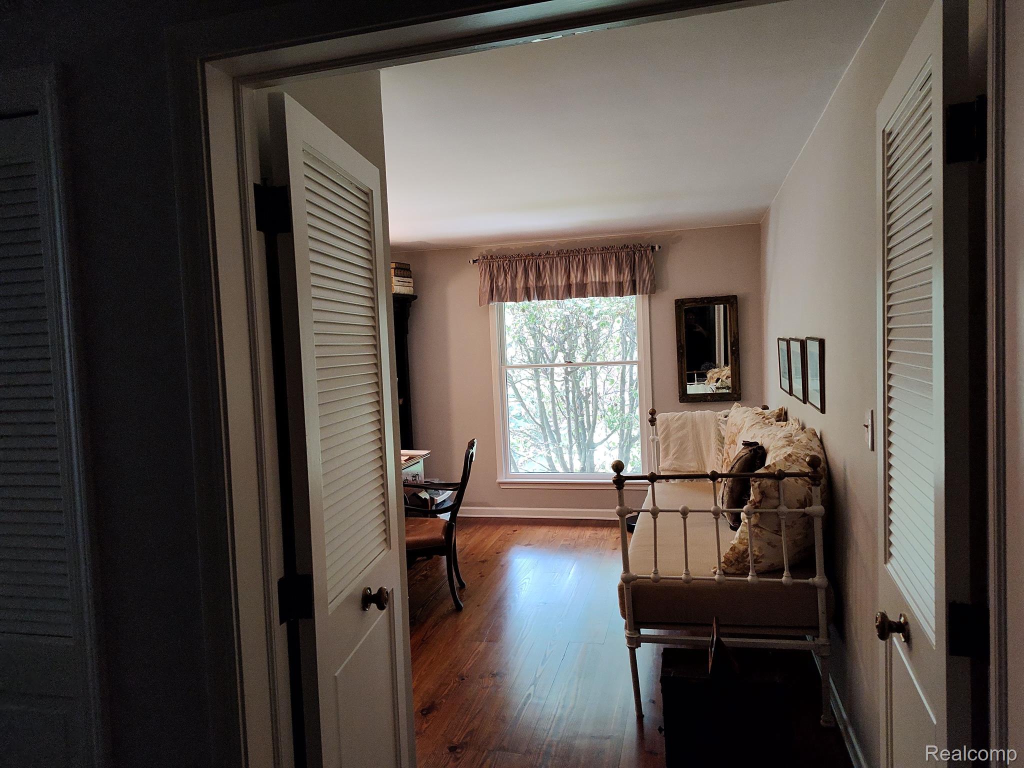 1780 Vernier Road Grosse Pointe, MI 48236 - Photo 17 of 22 Gallery Image 17