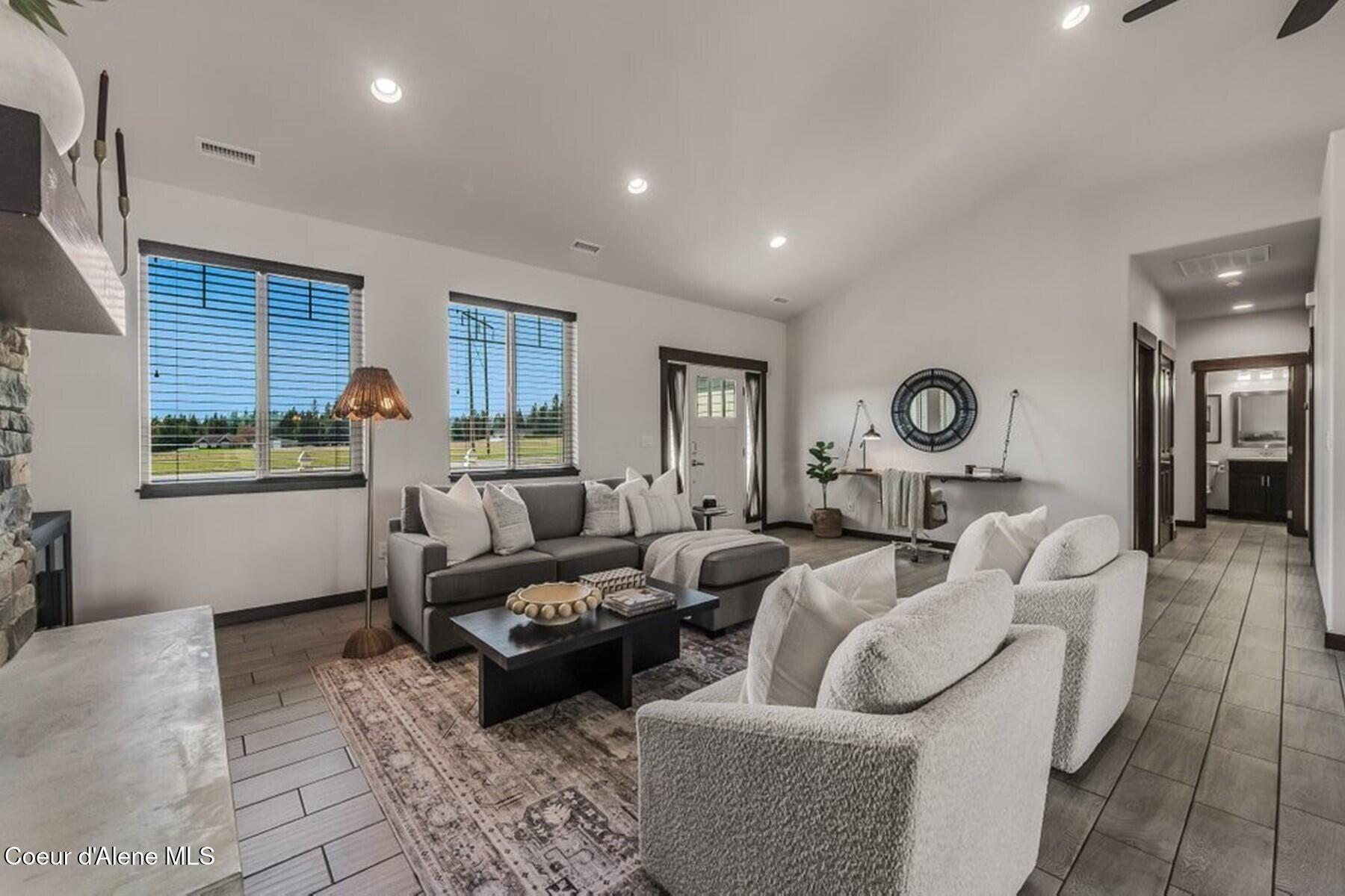 455 Solar Road Oldtown, ID 83822 - Photo 11 of 52 86357217