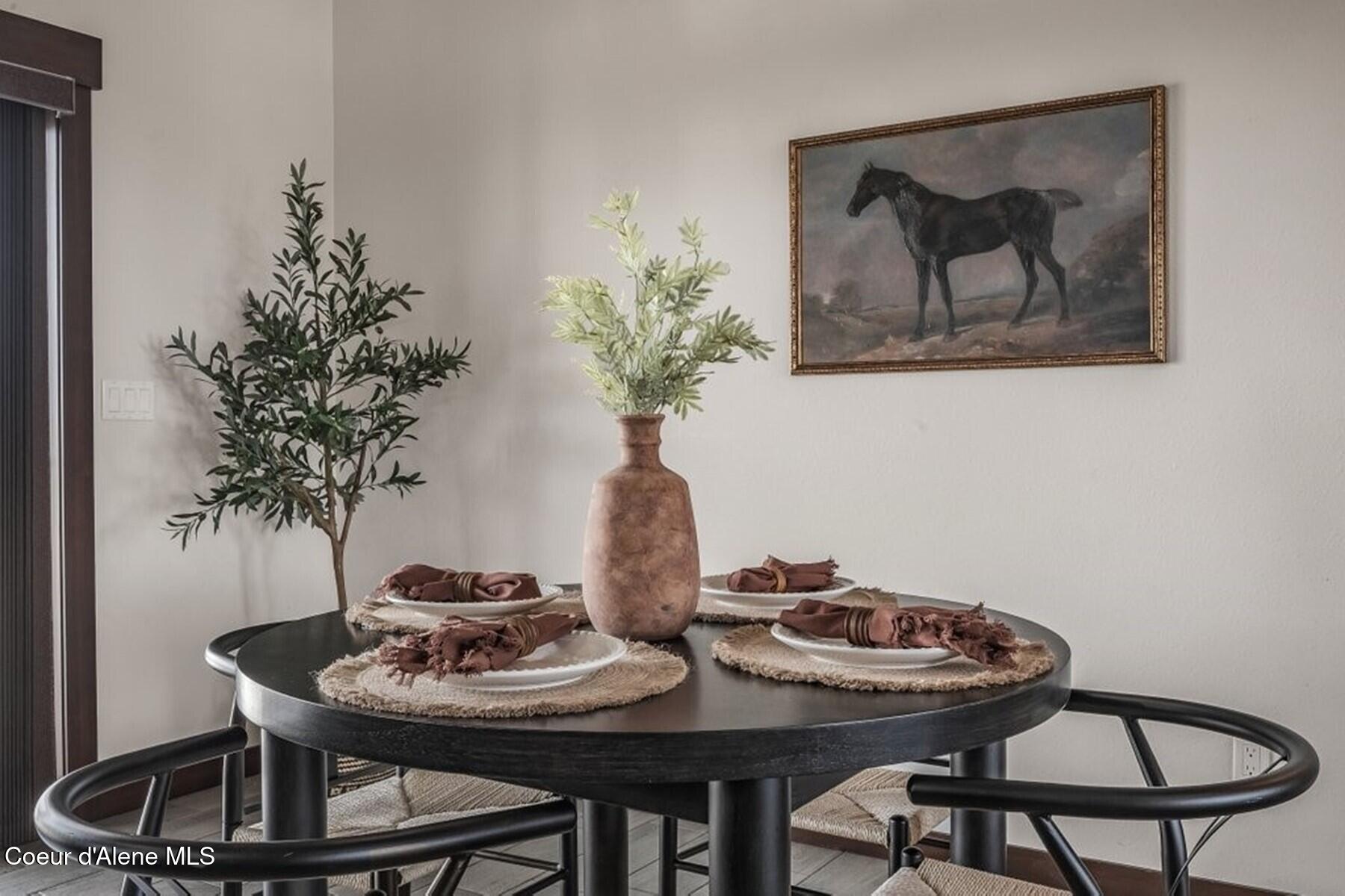 455 Solar Road Oldtown, ID 83822 - Photo 14 of 52 Spacious Dining Area