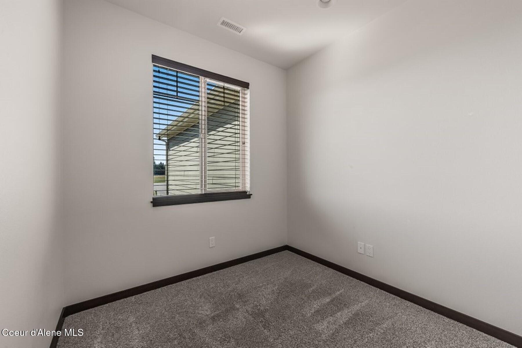 455 Solar Road Oldtown, ID 83822 - Photo 33 of 52 Office or Flex Room