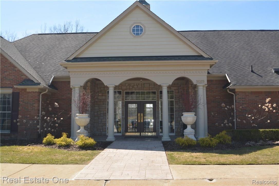 3496 Oakmonte Boulevard Rochester, MI 48306 - Photo 14 of 19 OAKMONTE CLUB HOUSE.jpg