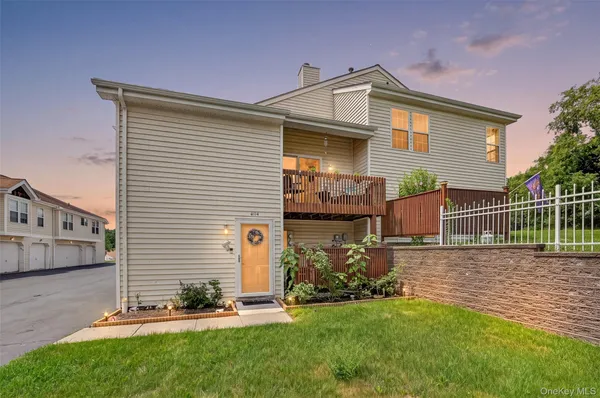 $389,900 | 4114 Whispering Hills Drive, Chester, NY 10918
