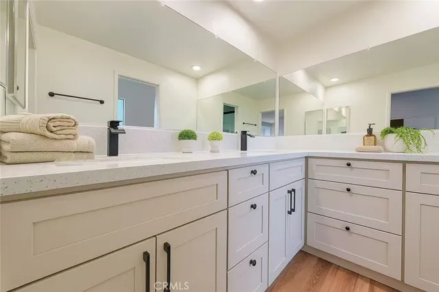 $819,000 | 239 Linwood Avenue, Unit E, Monrovia, CA 91016