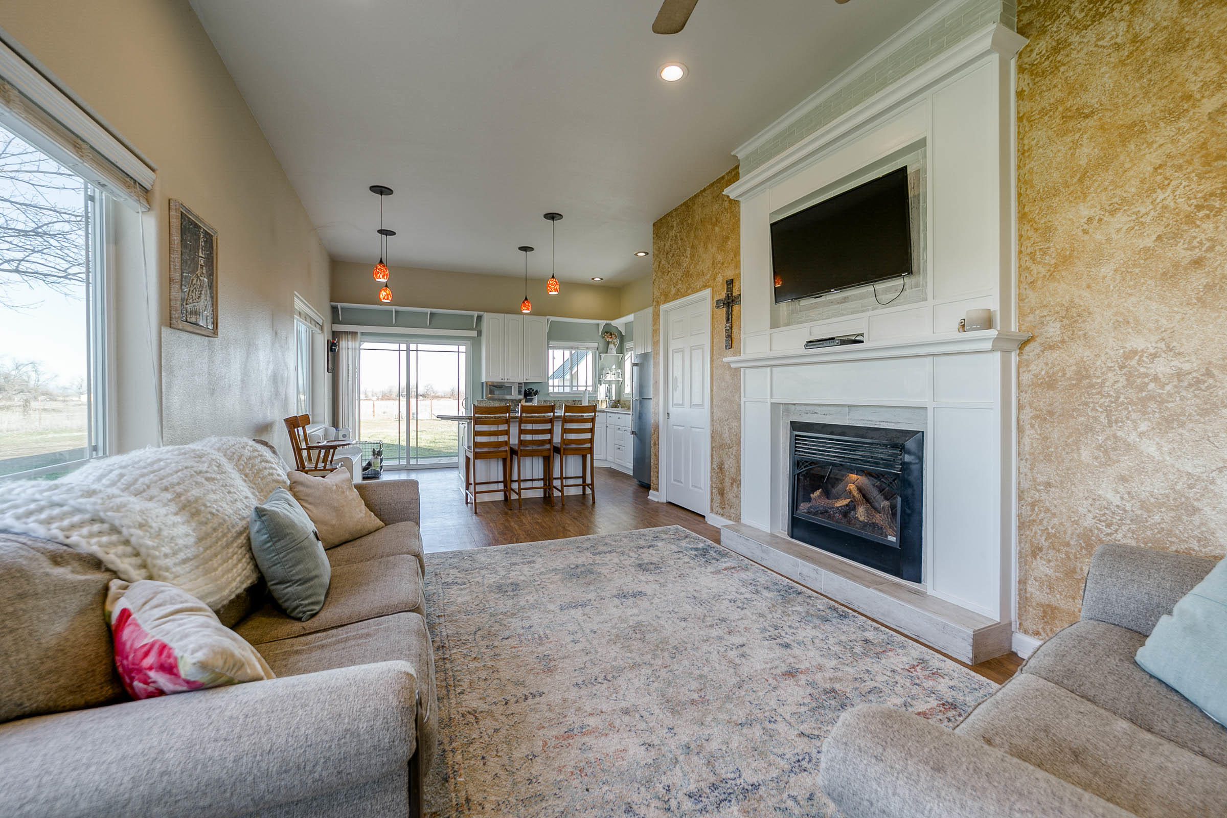 21346 Hawes Road Anderson, CA 96007 - Photo 7 of 24 IMG_0584