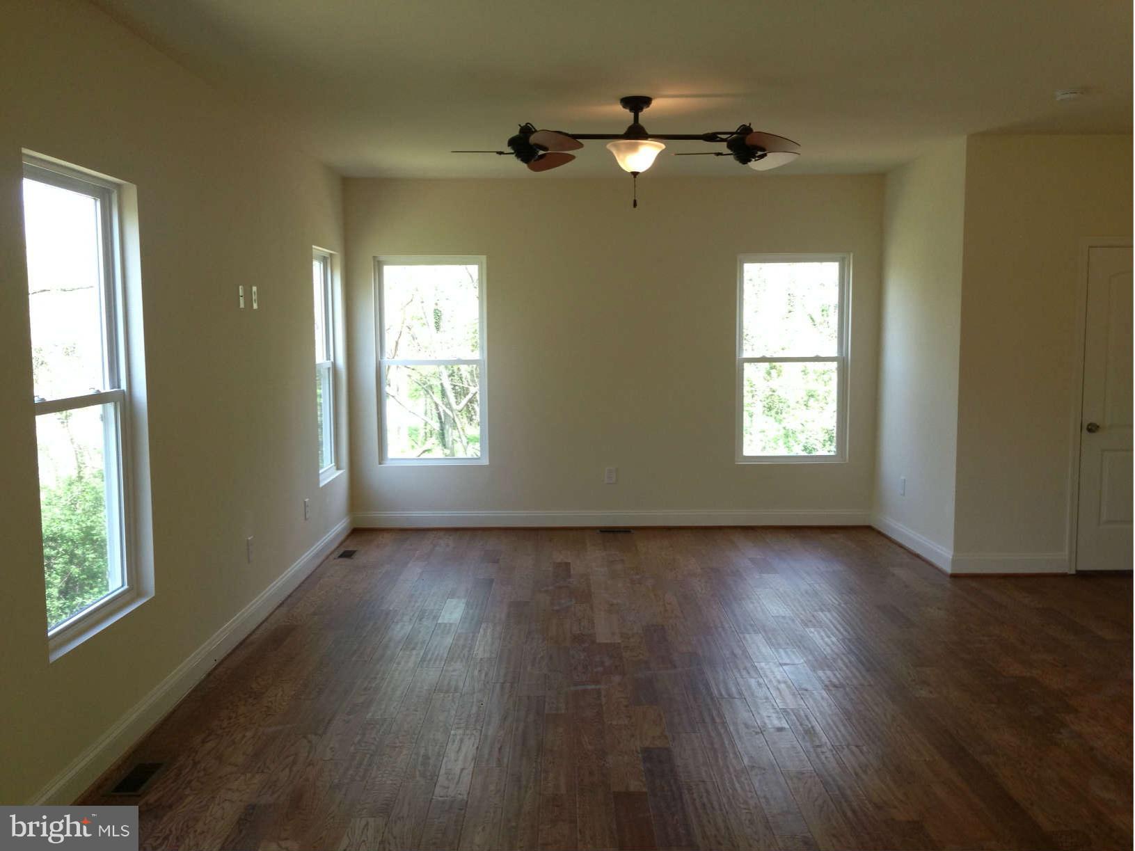 11 Leeland Road Edgewater, MD 21037 - Photo 11 of 30 Family Room