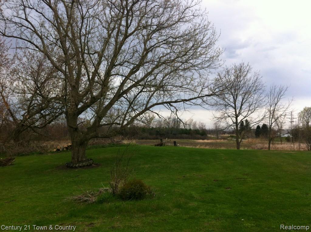 3765 South Phillips Road Kingston, MI 48741 - Photo 31 of 40 035.jpg