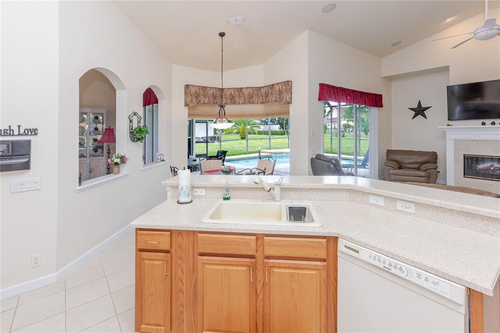 4072 Misty View Drive Spring Hill, FL 34609 - Photo 15 of 48