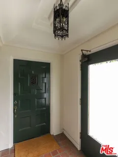 $2,000,000 | 6366 Orange Street, Los Angeles, CA 90048