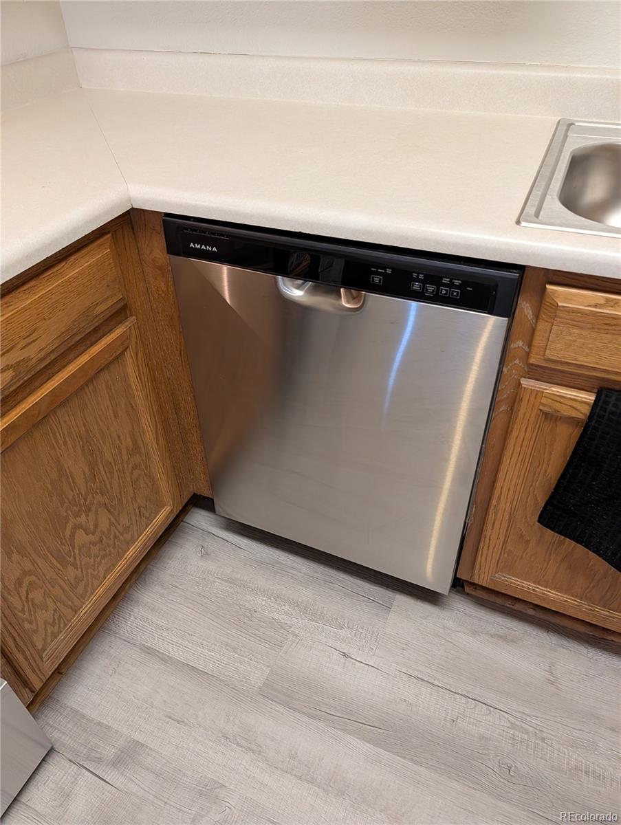 3261 South Waco Court, Unit B Aurora, CO 80013 - Photo 21 of 21 a view of a garage