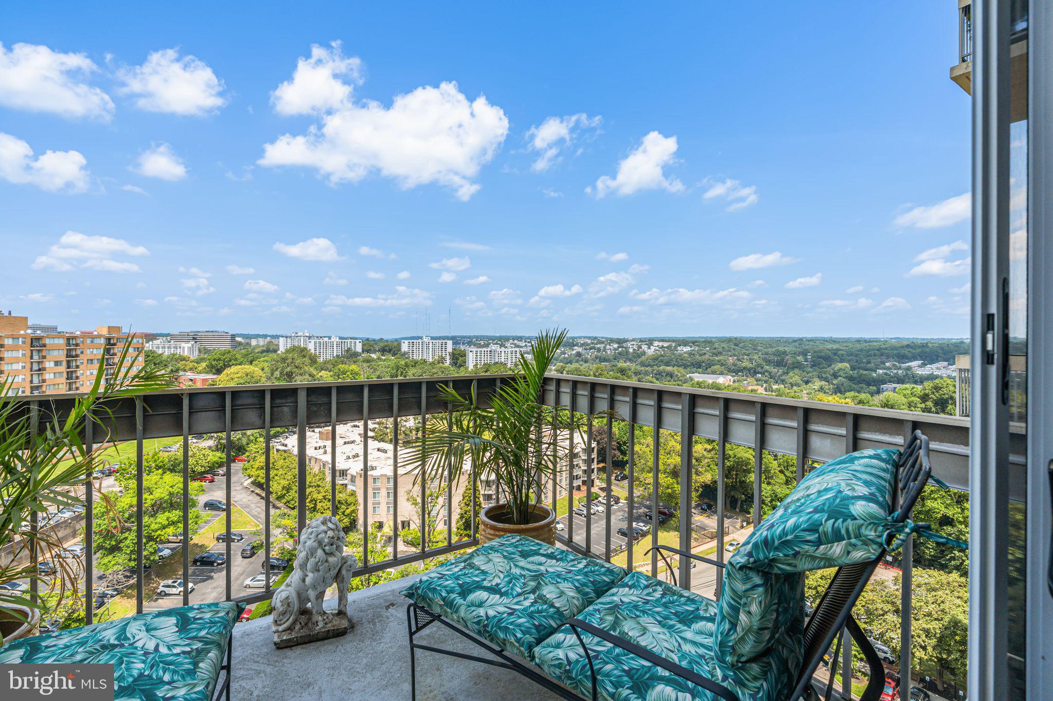 3600 Conshohocken Avenue, Unit 1712 Philadelphia, PA 19131 - Photo 13 of 27 a view of a balcony with lake view