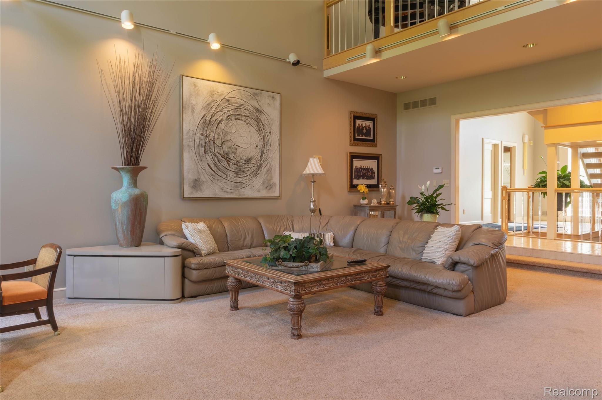 1651 Washington Road Rochester, MI 48306 - Photo 33 of 60 31.jpg