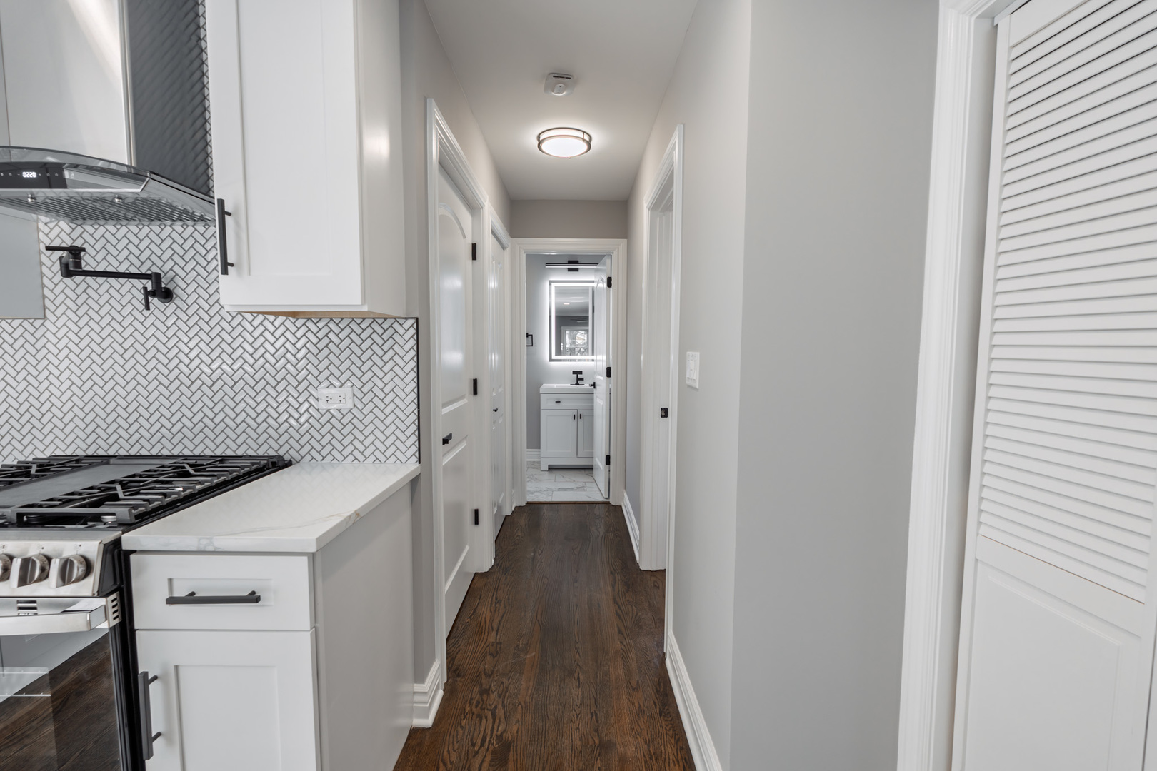 2252 Northgate Avenue North Riverside, IL 60546 - Photo 12 of 46 a view of a hallway with closet