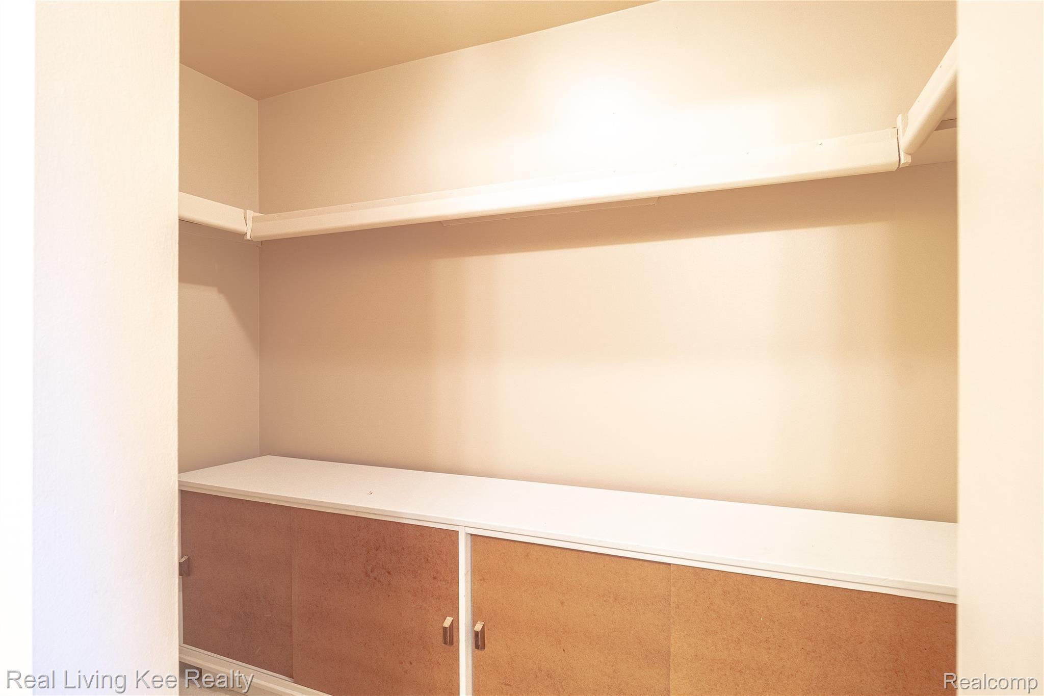 988 Briston Drive Rochester, MI 48307 - Photo 61 of 79 Master Bed Walk-In Closet