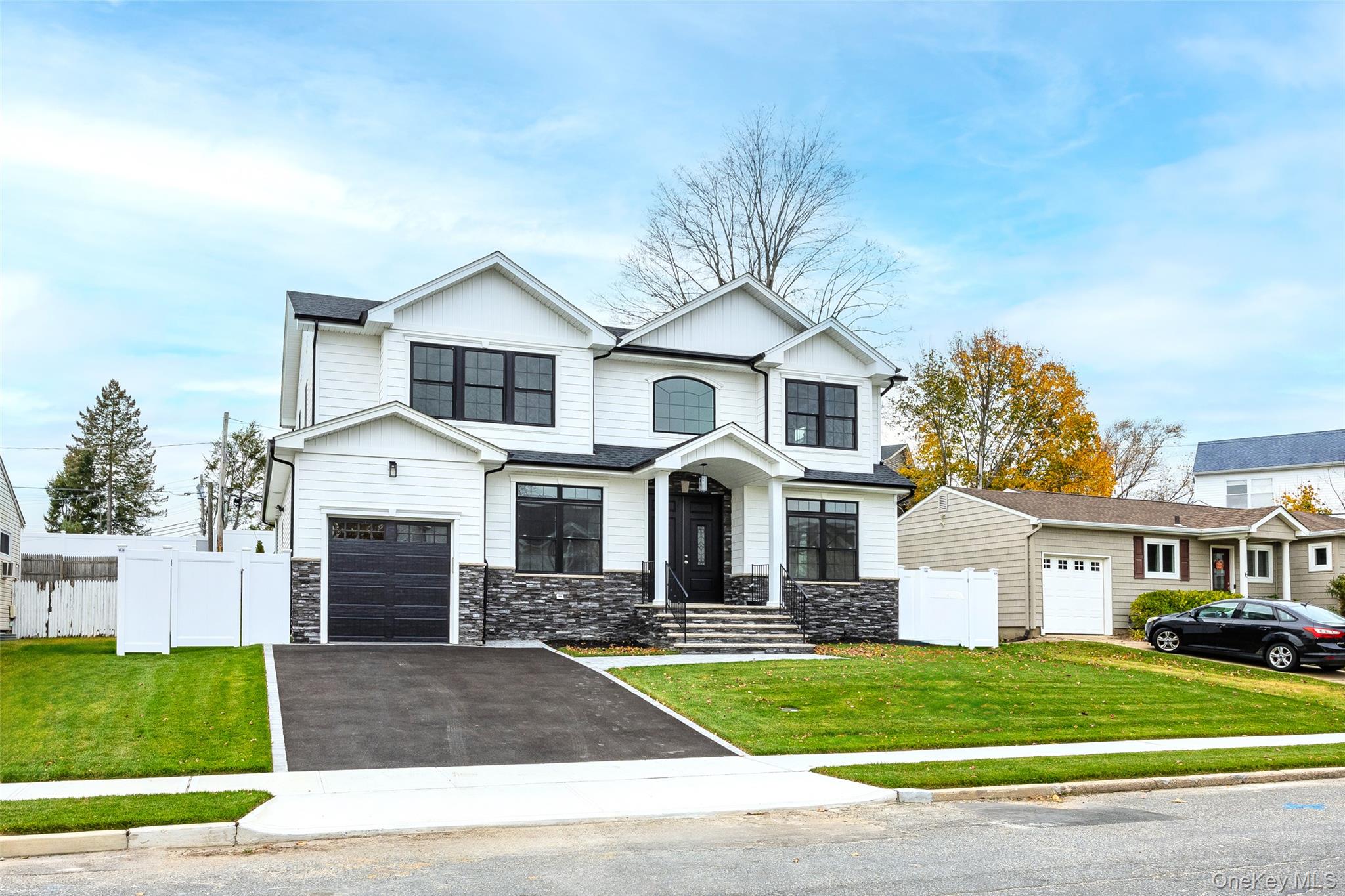 21 Devon Road Bethpage, NY 11714 - Photo 3 of 41