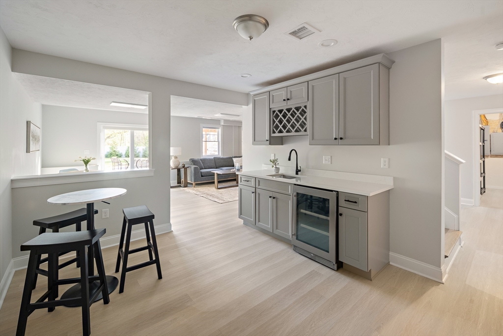 10 Hillcrest Road Burlington, MA 01803 - Photo 24 of 34 Gallery Image 24