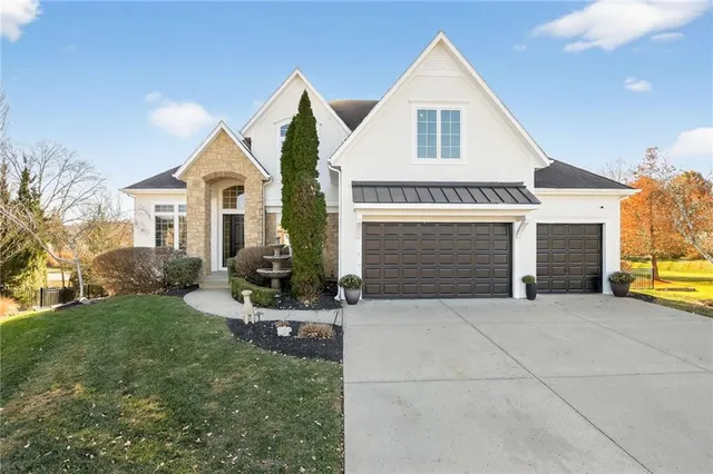 $750,000 | 16620 Birch Street, Overland Park, KS 66085