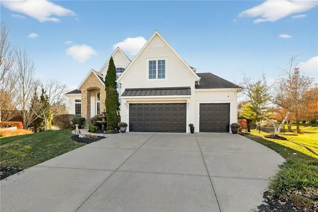 $750,000 | 16620 Birch Street, Overland Park, KS 66085