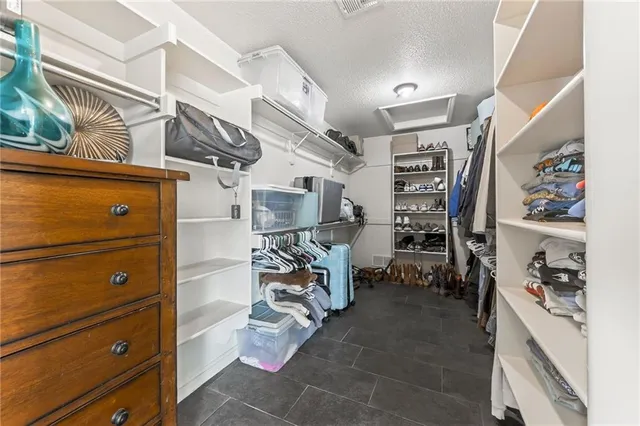 $750,000 | 16620 Birch Street, Overland Park, KS 66085