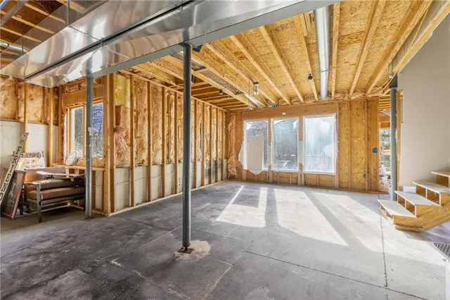 $750,000 | 16620 Birch Street, Overland Park, KS 66085