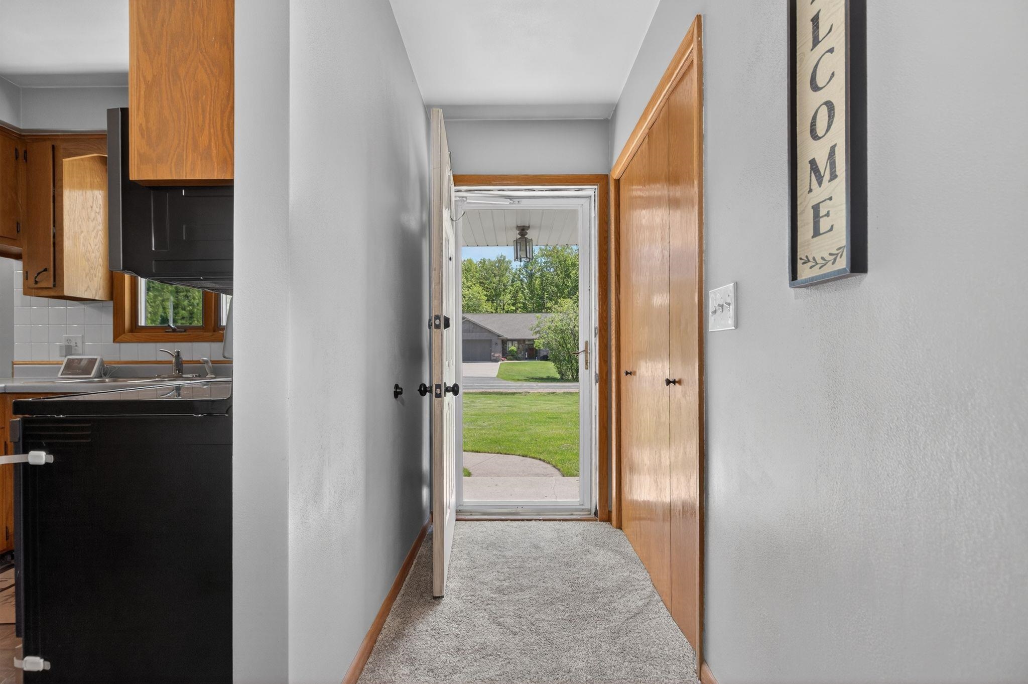 N8897 South Coop Road Menasha, WI 54952 - Photo 7 of 44