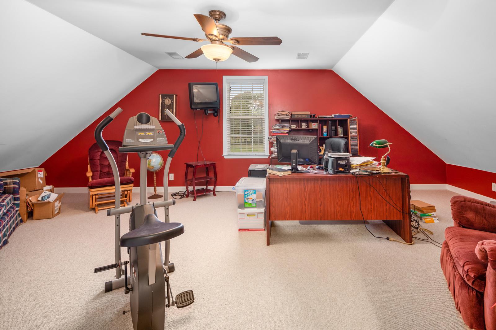 628 Rocky Valley Road Lebanon, TN 37090 - Photo 20 of 30 a view of a room with gym equipment