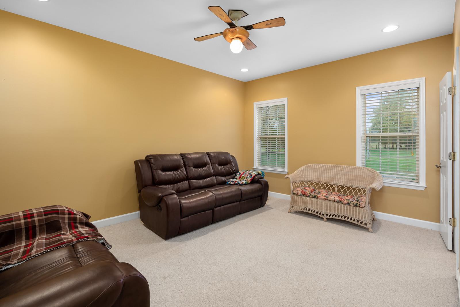 628 Rocky Valley Road Lebanon, TN 37090 - Photo 23 of 30 a living room with furniture and a window