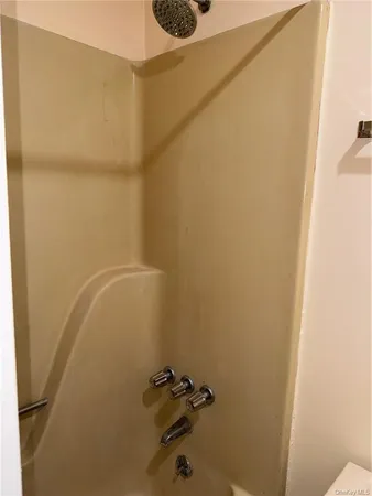 $2,650 | 100 Hillside Drive, Unit G8, Middletown, NY 10941