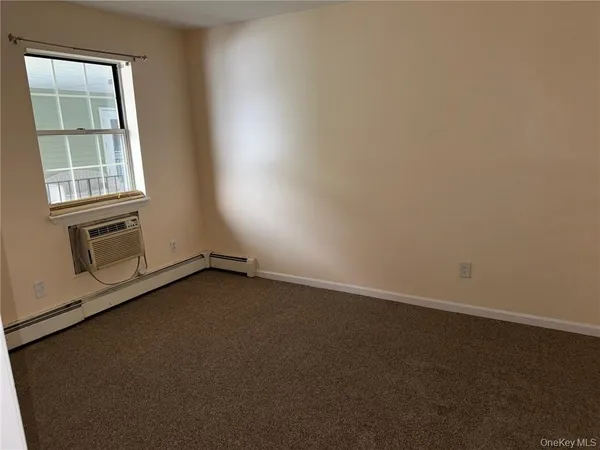 $2,650 | 100 Hillside Drive, Unit G8, Middletown, NY 10941