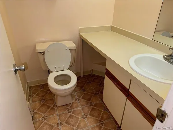 $2,650 | 100 Hillside Drive, Unit G8, Middletown, NY 10941