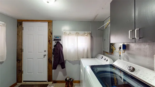 $159,900 | 10237-41 Oakwood Drive, Painted Post, NY 14870