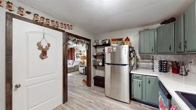 $159,900 | 10237-41 Oakwood Drive, Painted Post, NY 14870