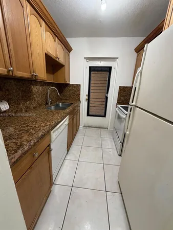 $1,800 | 8704 Northwest 35th Street, Unit 208, Coral Springs, FL 33065
