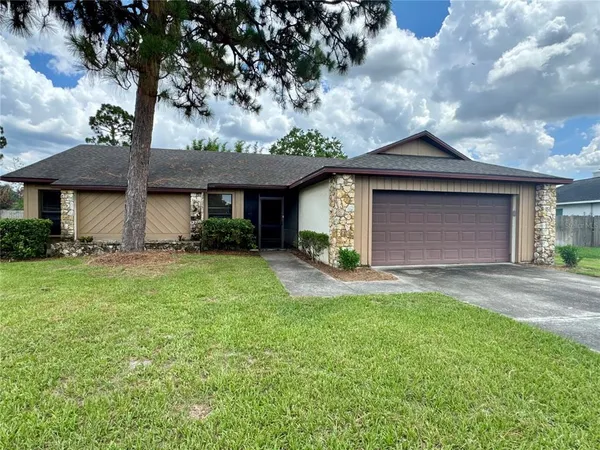 $2,500 | 9218 Everwood Street, Orlando, FL 32825