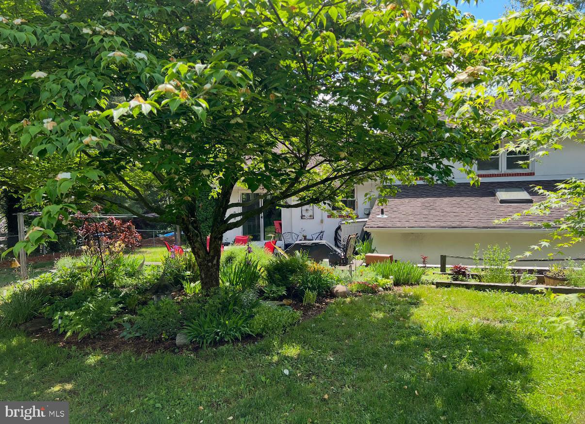 106 South Shady Retreat Road Doylestown, PA 18901 - Photo 27 of 33 a front view of a house with garden