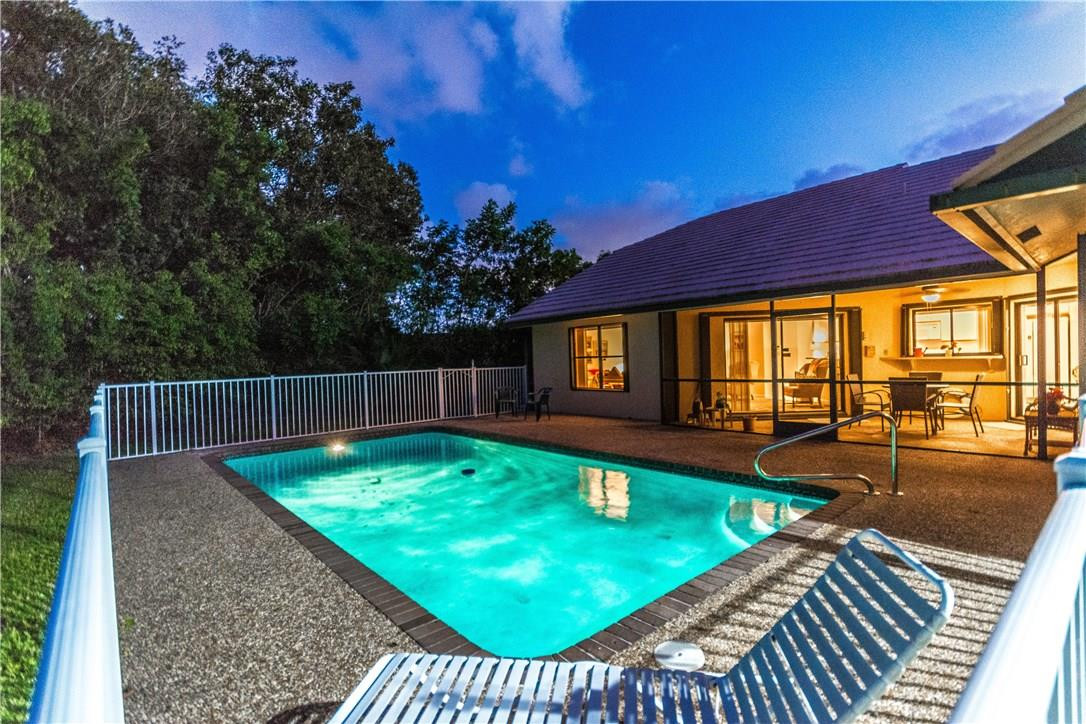 22870 Greenview Terrace Boca Raton, FL 33433 - Photo 25 of 57 a view of a swimming pool with an outdoor seating