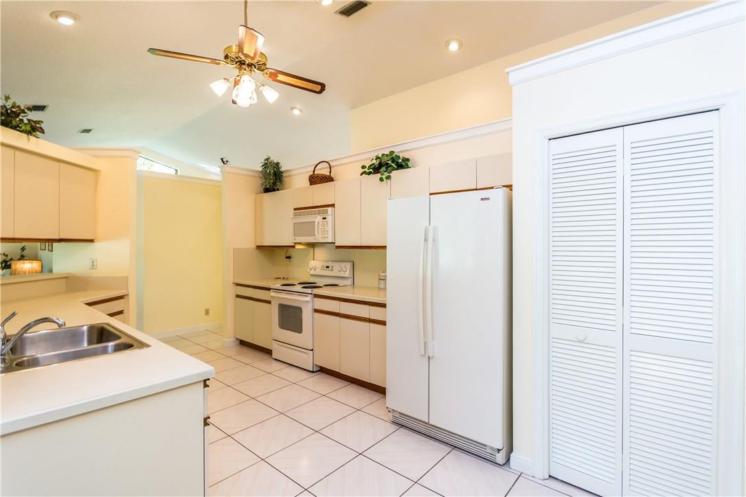 22870 Greenview Terrace Boca Raton, FL 33433 - Photo 44 of 57 Photo 44