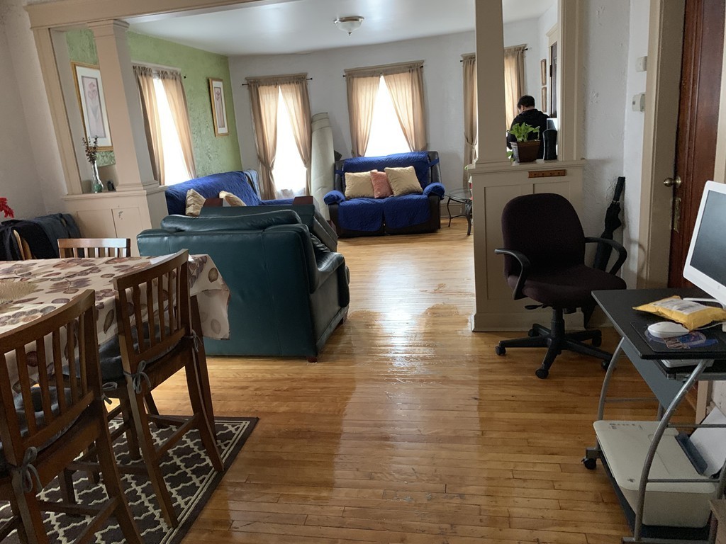 40 Hitchcock Road Worcester, MA 01603 - Photo 2 of 24