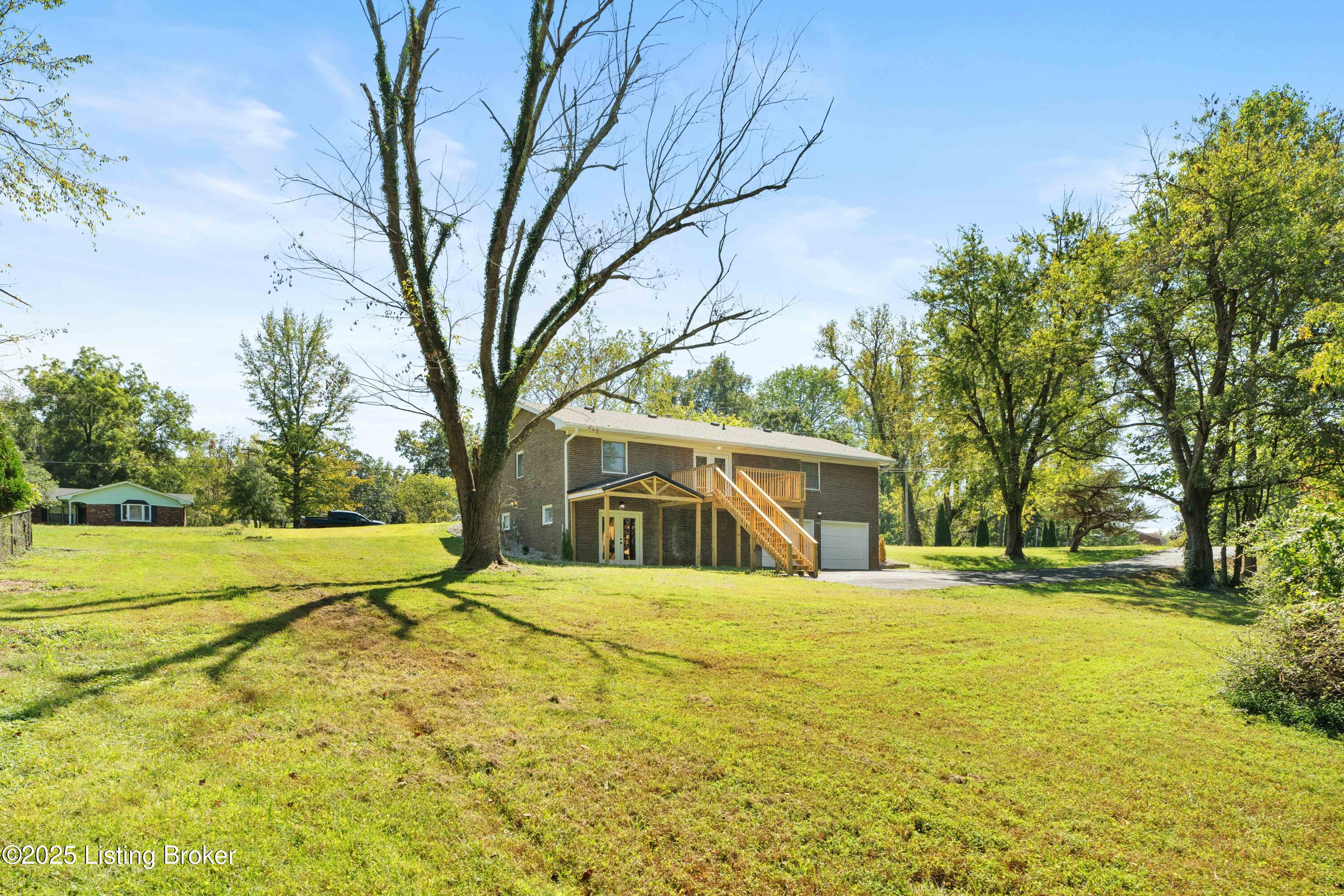 991 Seminole Road Radcliff, KY 40160 - Photo 6 of 43 DSC04247