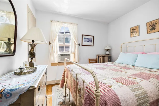 $1,195,000 | 23 Willow Street, Newport, RI 02840