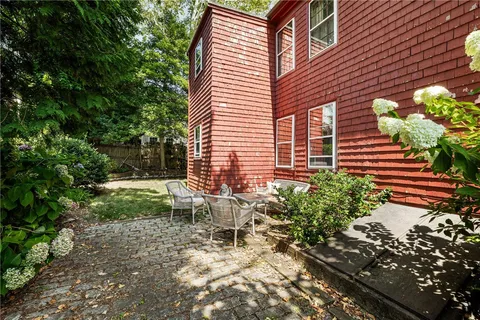 $1,195,000 | 23 Willow Street, Newport, RI 02840