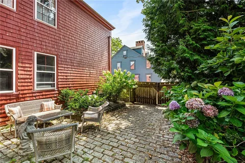$1,195,000 | 23 Willow Street, Newport, RI 02840