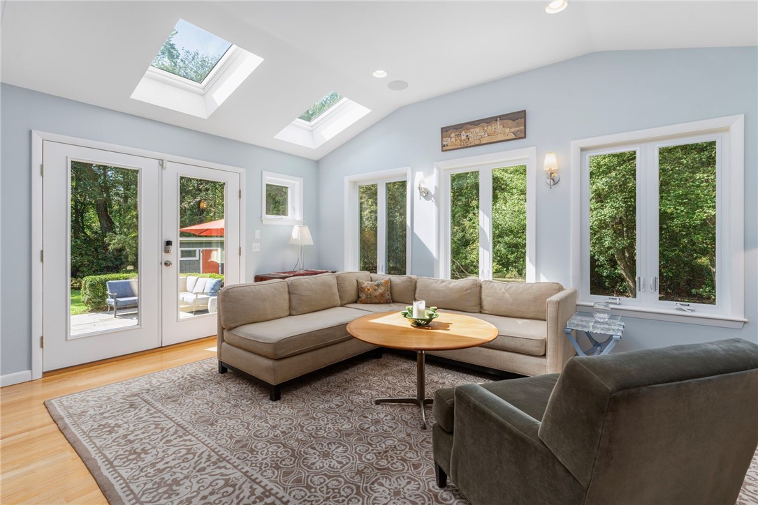 11 Half Mile Road Barrington, RI 02806 - Photo 15 of 36