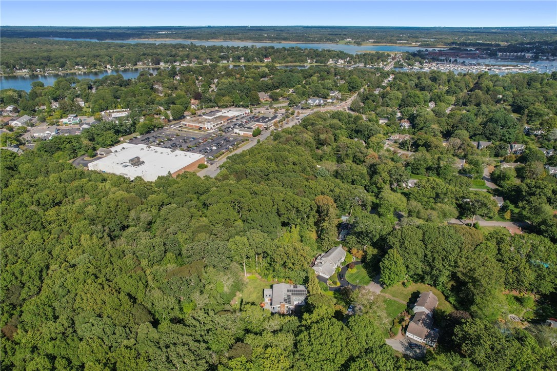 11 Half Mile Road Barrington, RI 02806 - Photo 5 of 36