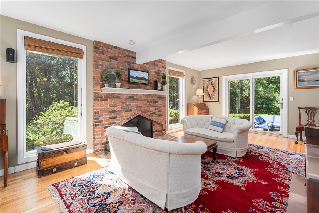 11 Half Mile Road Barrington, RI 02806 - Photo 8 of 36