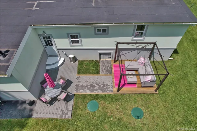 a picture of floor plan