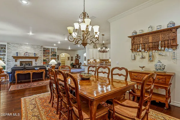 $910,000 | 5018 Columbine Street, El Paso, TX 79922